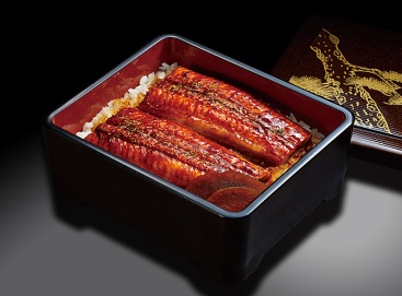 J142  うな重(上)