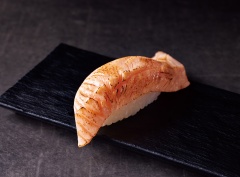 Y397  炙りサーモン(1貫)