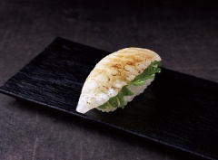 Y400  炙りエンガワ(1貫)