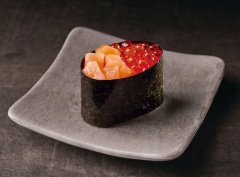 Y455 サーモンイクラ(1貫)