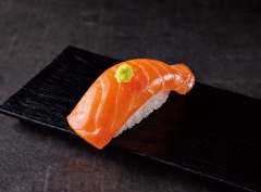 Y474★特選サーモン(1貫)