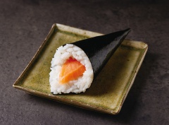 W374 サーモン手巻