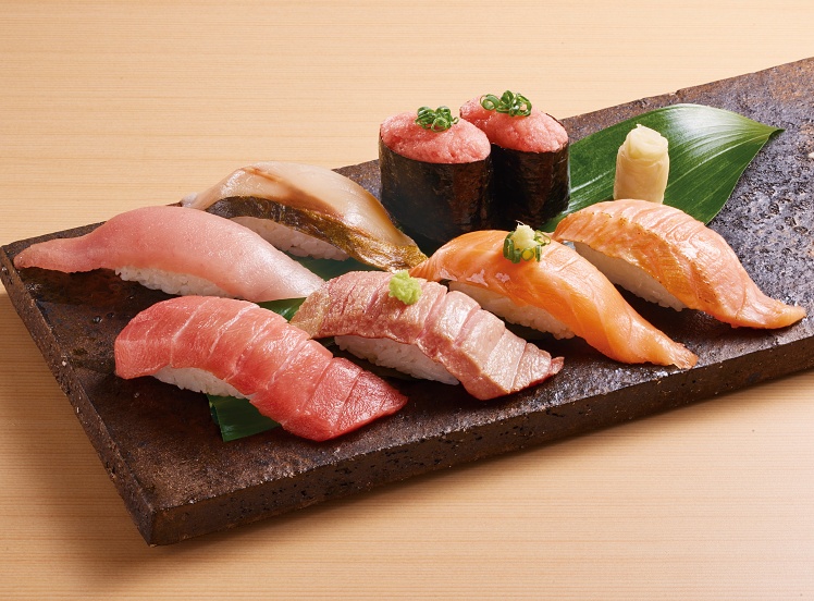 A523 トロ8貫盛り