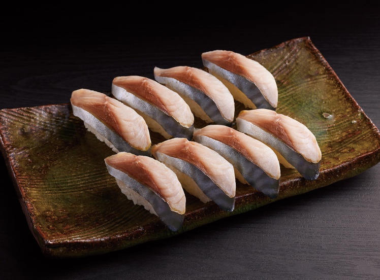 F319 しめさば8貫