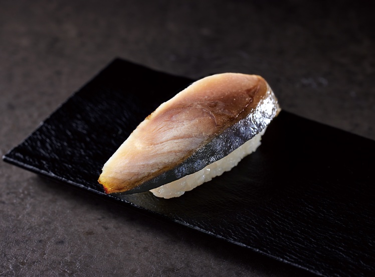 Y501 炙りしめさば(1貫)